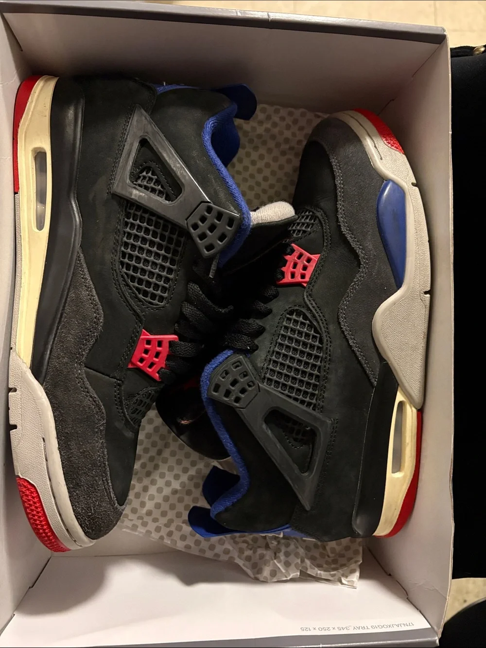 Air Jordan 4 - Rare Air